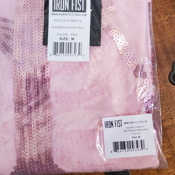 🌸 Iron Fist Dead Mermaid Walking Dress 🌸 - Picture 10 of 16